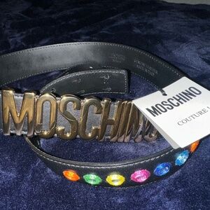 MOSCHINO BELT SIZE: 40
